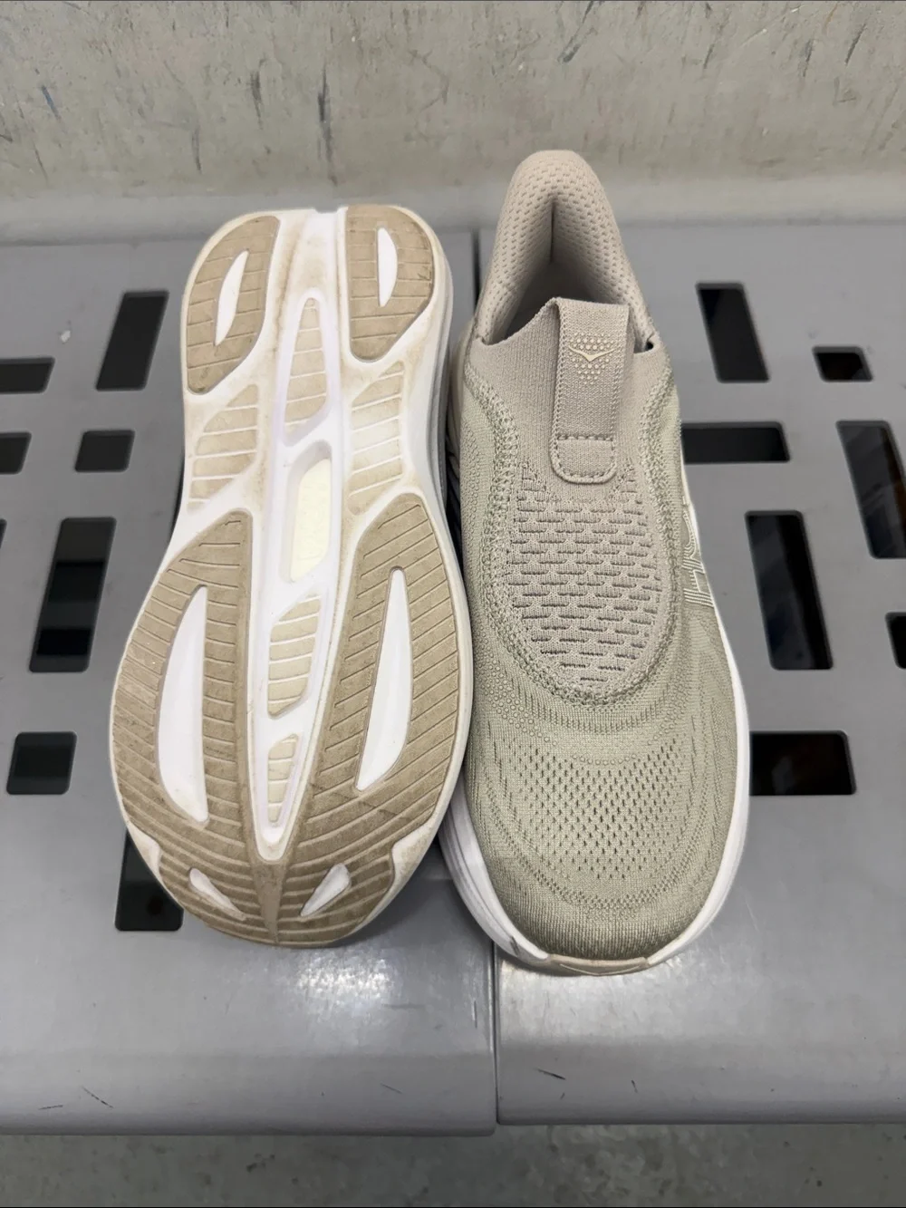 Hoka skyward slip on worn once!